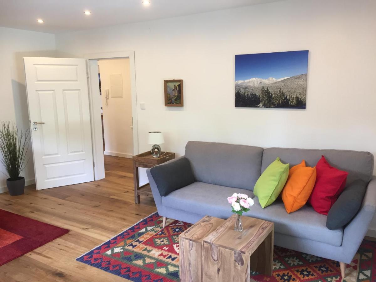 Apartament Laurin *